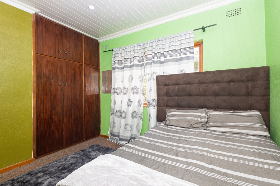 3 Bedroom Property for Sale in Peerless Park West Western Cape